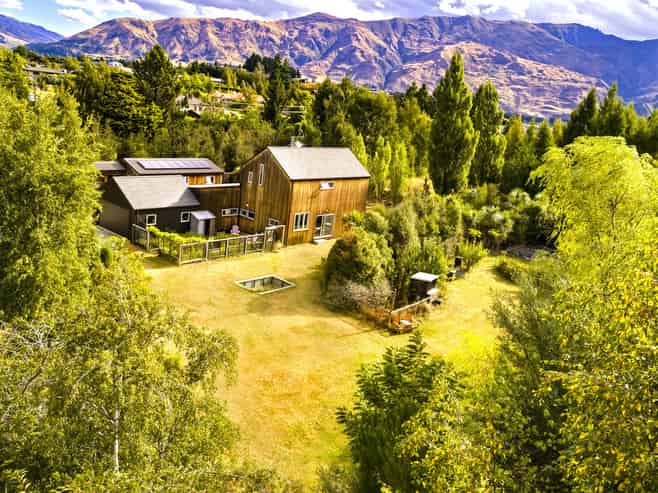 2 Wineberry Lane, Wanaka
