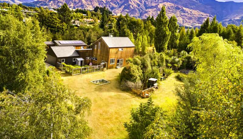 2 Wineberry Lane, Wanaka