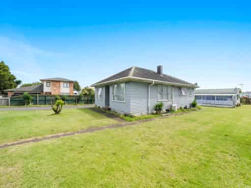215 Buckland Road, Mangere East