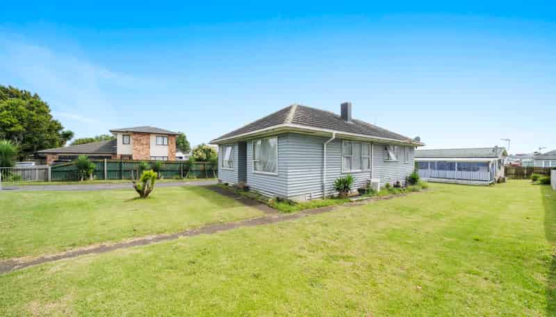215 Buckland Road, Mangere East