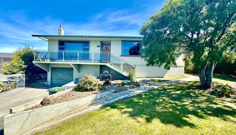 16 Argyle Street, WESTON