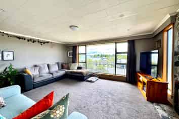 16 Argyle Street, WESTON