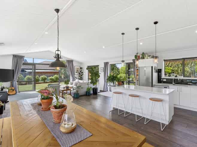 25 Finch Street, Albert Town