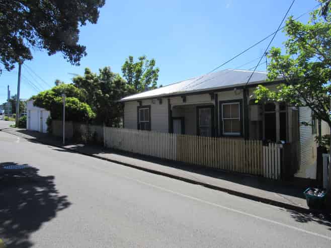 B/72 Fairlie Terrace, Kelburn