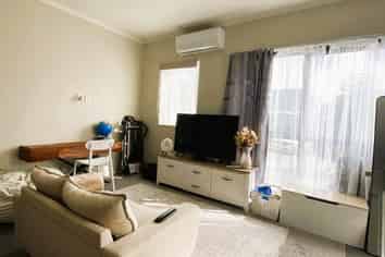 1/7 Topaz Place, Wiri