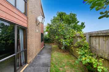 2/1 Captain Street, Helensville