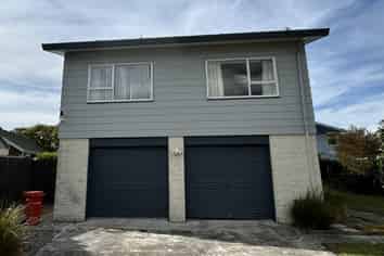 37 Oak Street, Masterton