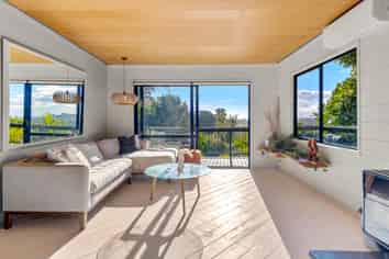 71 Trig Hill Road, Onetangi