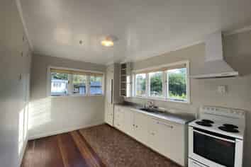 188 Great North Road, Kamo