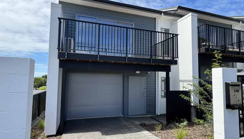 1/41 Thackeray street, Hamilton Lake