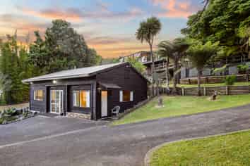 274 Forest Hill Road, Waiatarua