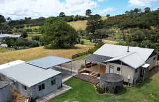 378 Notorious West Road, Mahuta