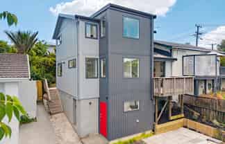 4/56 Fourth Avenue, Kingsland