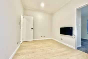 Auckland - Address withheld