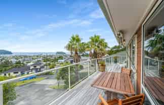 121 Pacific View Drive, Whangamata