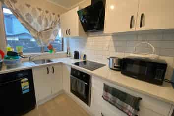 2/50 Jellicoe Road, Manurewa