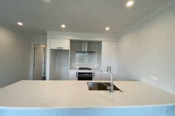 72 Hinemoa Street, Levin