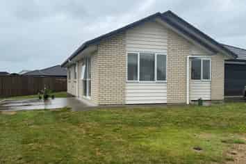 72 Hinemoa Street, Levin