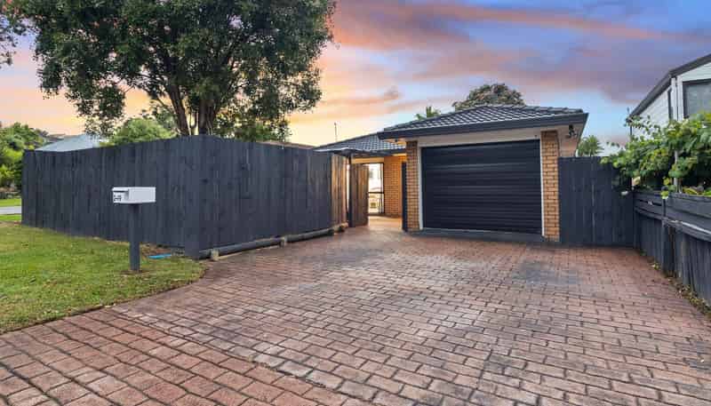 2/19 Sailfish Drive, West Harbour