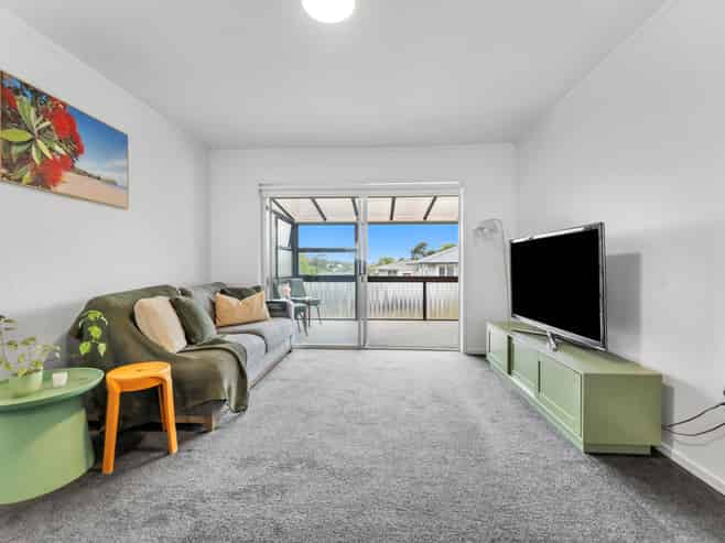 2/86 Archers Road, Glenfield