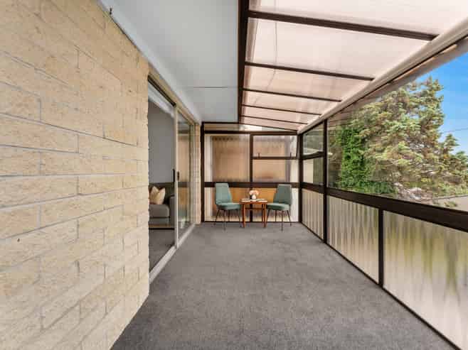 2/86 Archers Road, Glenfield