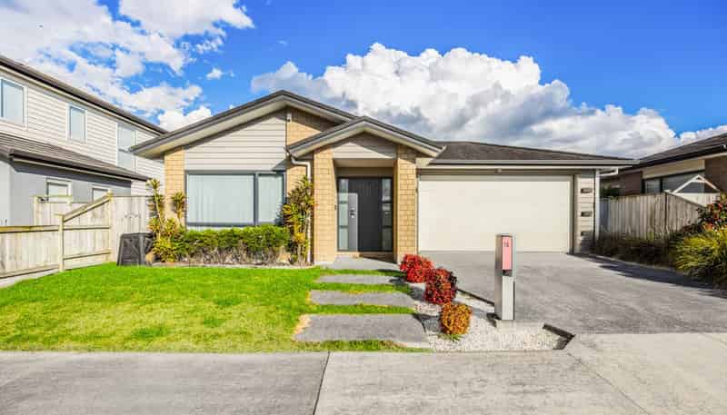 18 Rauaruhe Road, Karaka