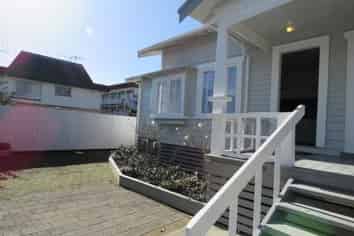 1/118B MacFarlane Street, Hamilton East