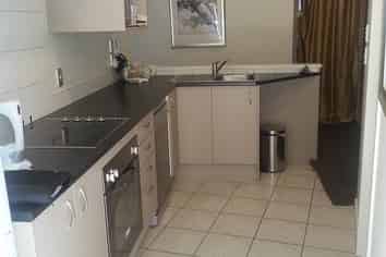 2/108 High Street, Central Hutt