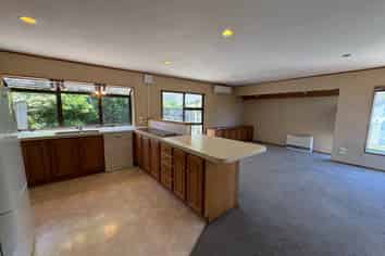 2 Ruka Lane, Saint Johns