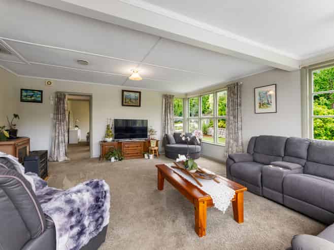 10 Thesis Street, Halfway Bush