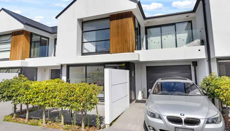 138E Holly Road, Saint Albans