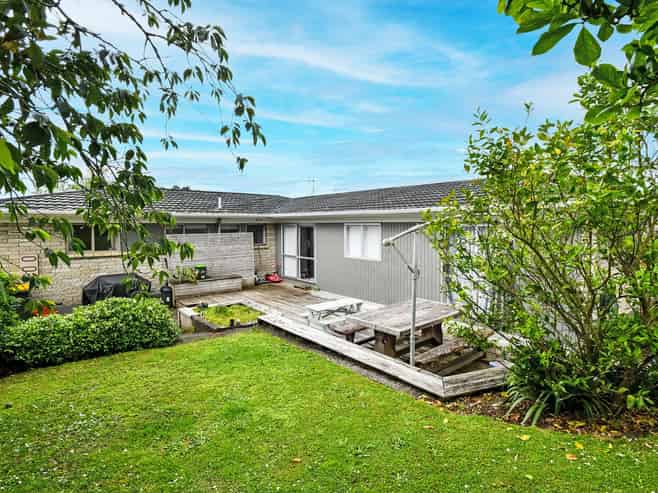 8 Ashby Place, Pukekohe