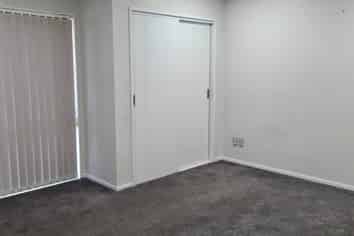 Downstair/114A Panorama Road, Mount Wellington