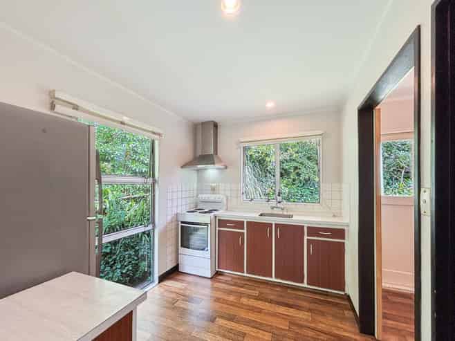 2/145 Ohariu Road, Johnsonville