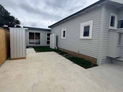 406A Avenue Road West, Hastings