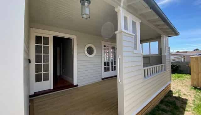 406A Avenue Road West, Hastings