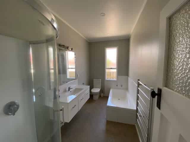 406A Avenue Road West, Hastings