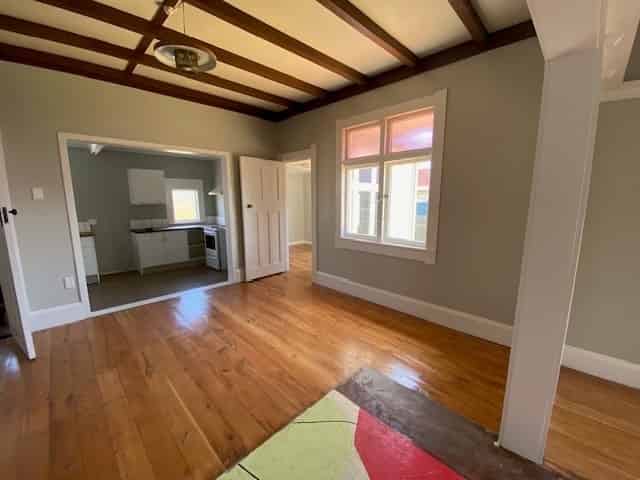 406A Avenue Road West, Hastings