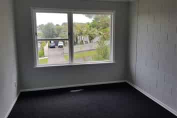 2/62 Strong Street, Saint Johns