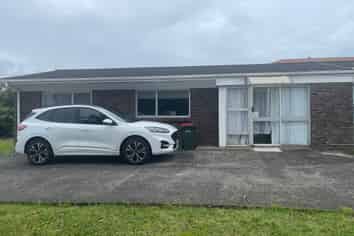 1/77 Tiraumea Drive, Pakuranga