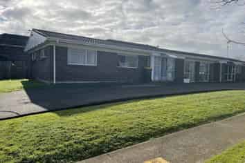 1/77 Tiraumea Drive, Pakuranga