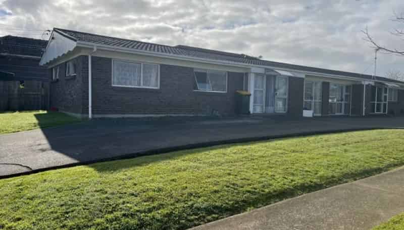 1/77 Tiraumea Drive, Pakuranga