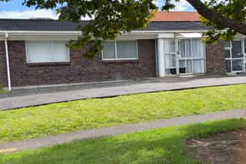 1/77 Tiraumea Drive, Pakuranga