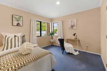 42 Paul Street, Pukehangi