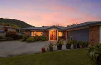 42 Paul Street, Pukehangi