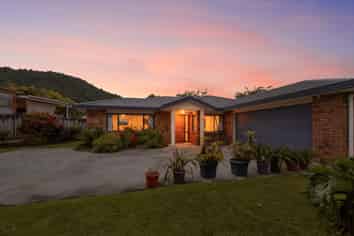 42 Paul Street, Pukehangi