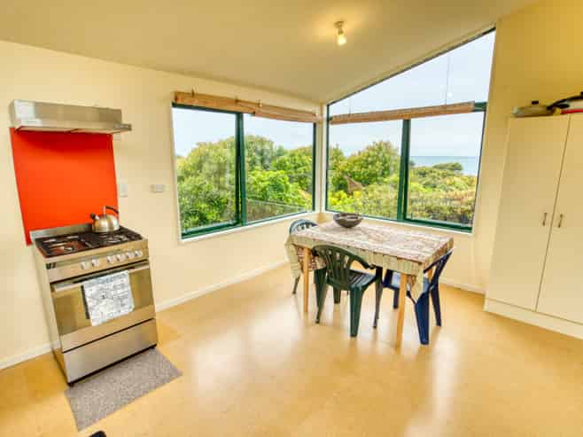 8 Ross Place, Te Miko