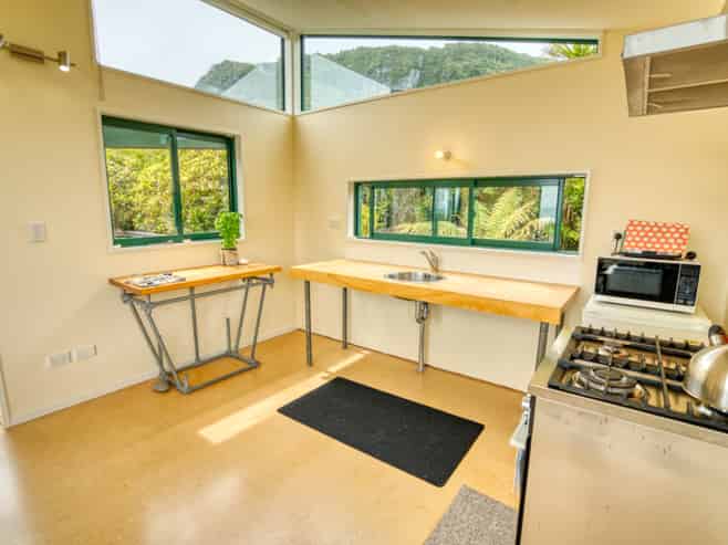 8 Ross Place, Te Miko