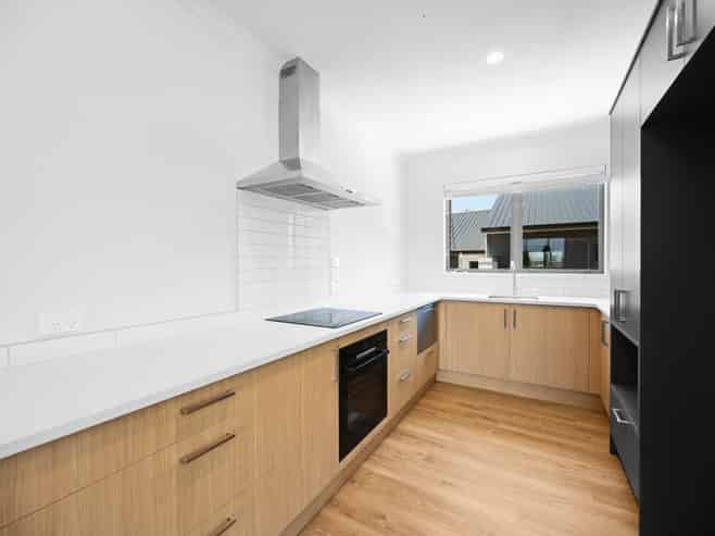 1/6 Ruakiwi Road, Hamilton Lake