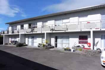 10/200 Grey Street, Hamilton East